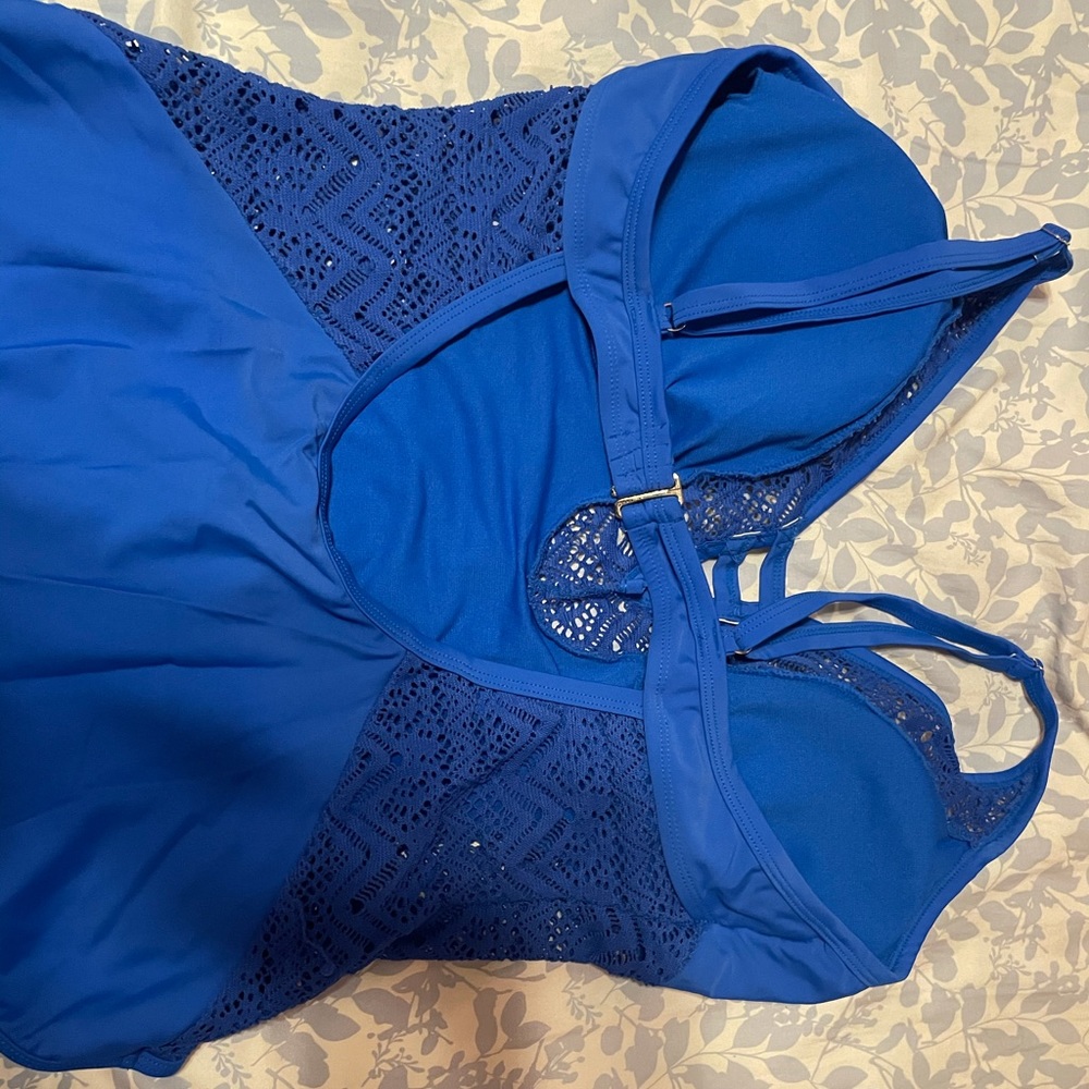 One piece swimsuit - Picture 4 of 5
